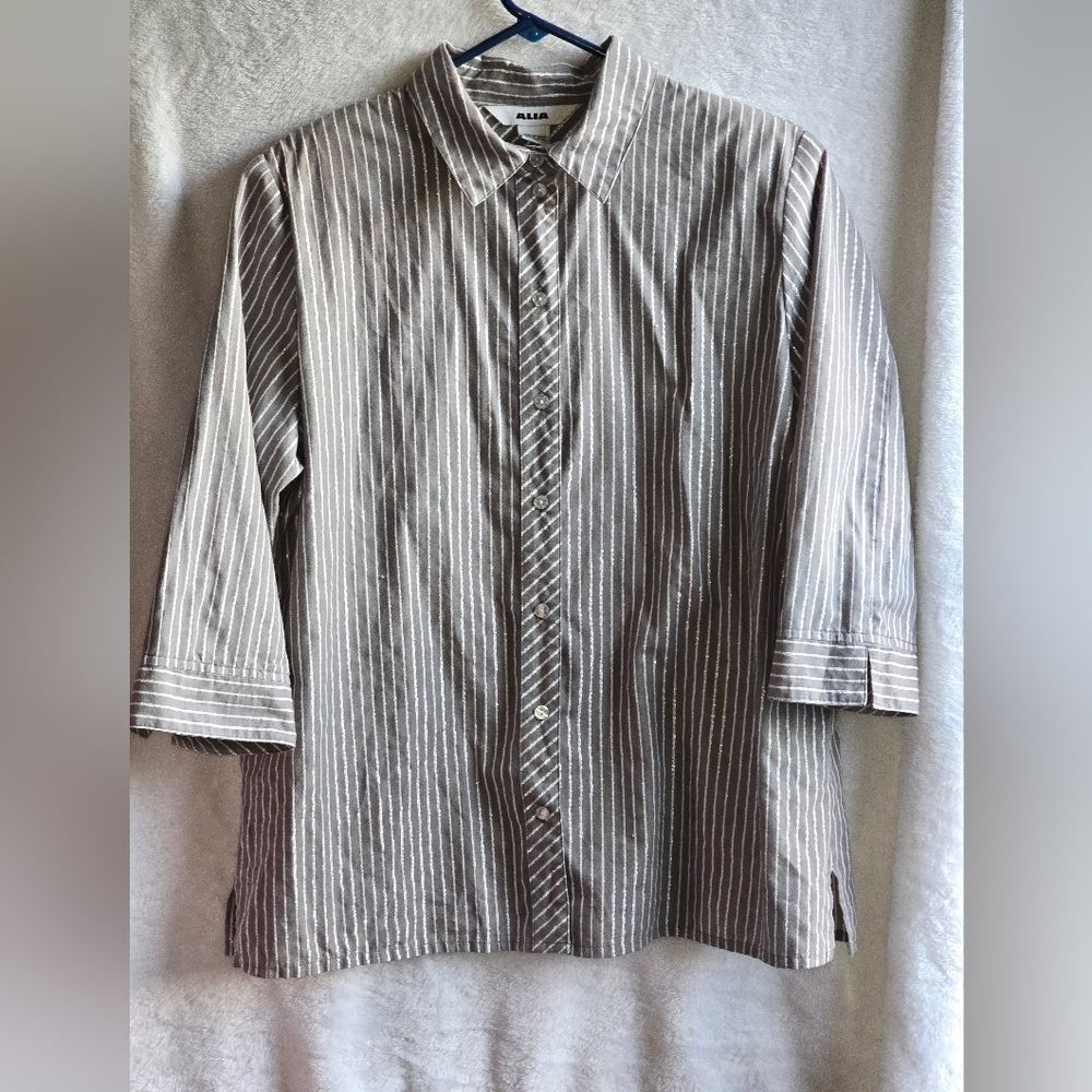 Alia Womens 3/4 Sleeve  Gray And sparkling Silver‎  Striped Button Down Size 16